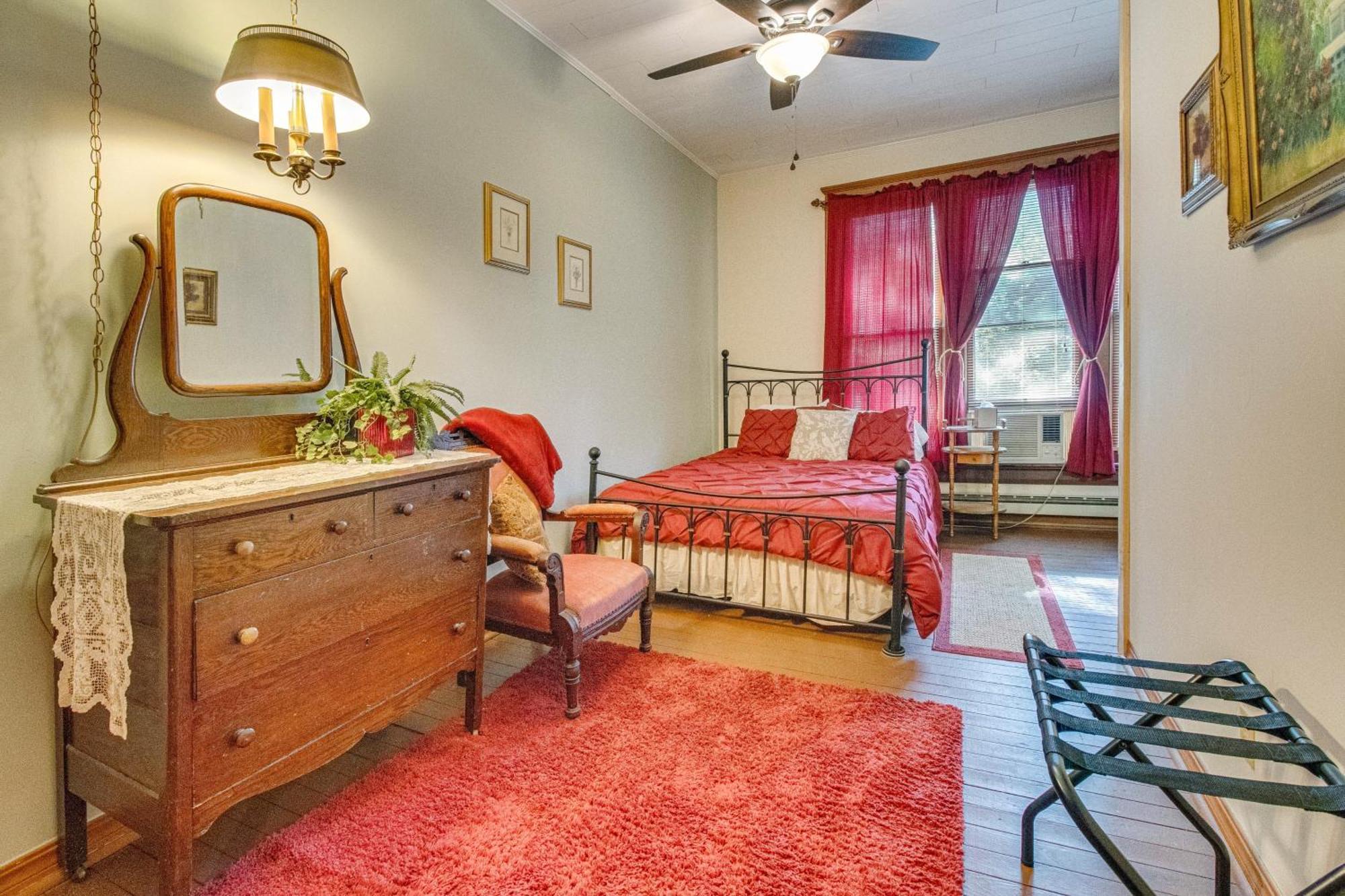 Creekfront Yellville Manor With Parlors And Fire Pit! 外观 照片